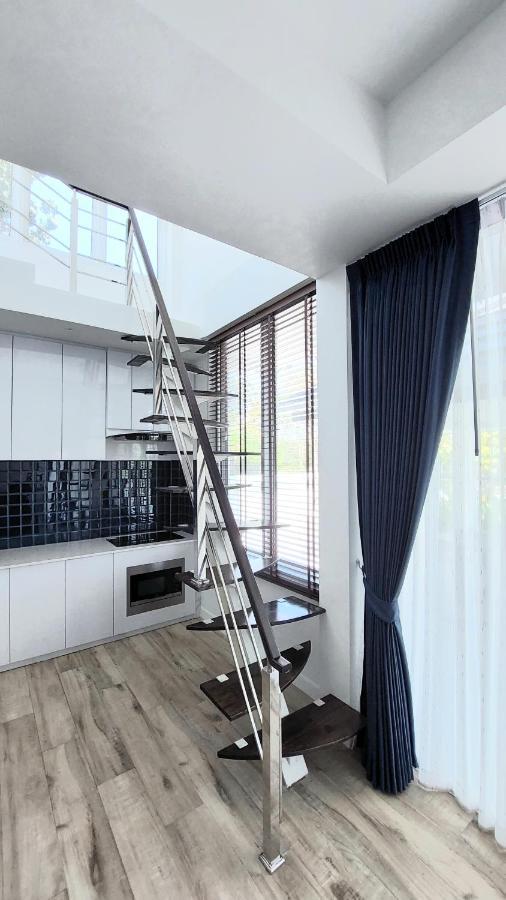 Green Lung Pool Villas Bangkok Bang Krasop エクステリア 写真
